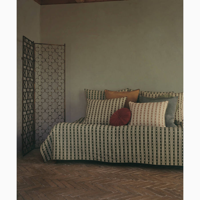 Eivor's Stripe Rust Fabric